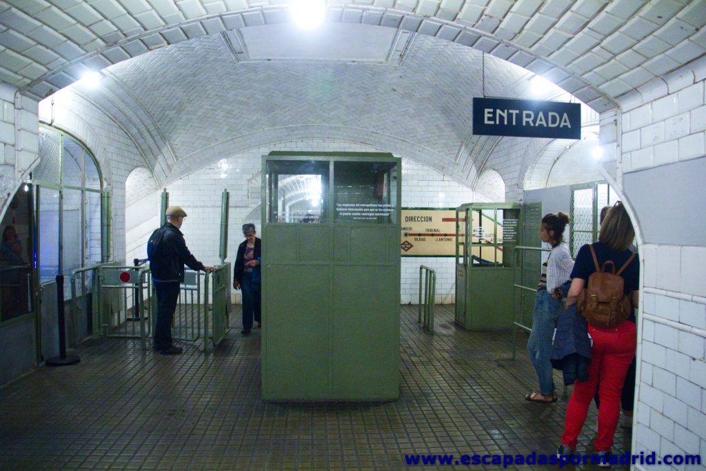 foto del vestíbulo de la Estación de Chamberí