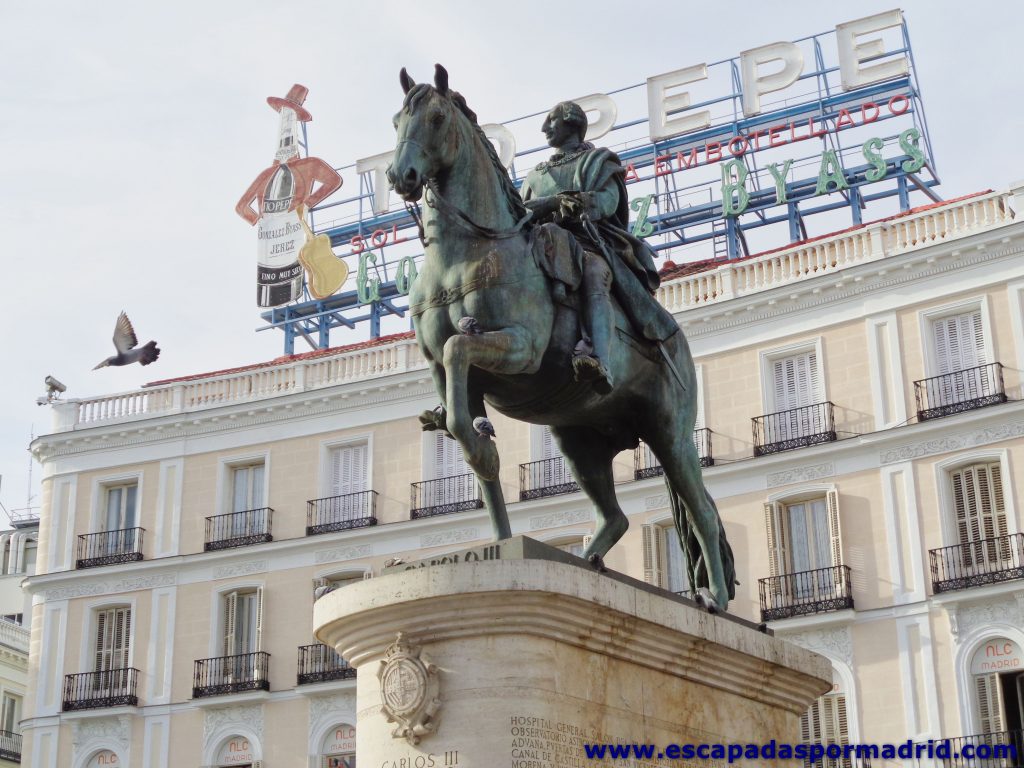 foto de Estatua de Carlos III